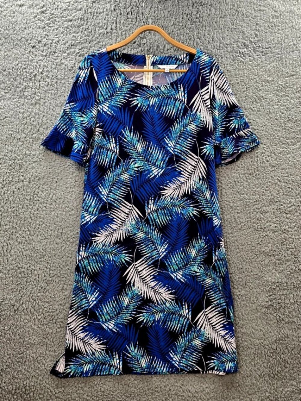 W Lane Womens Shift Dress Size S Blue White Leaf Print Stretch Knit Short Sleeve
